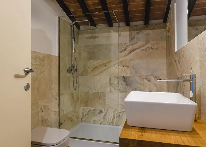 Podere Lo Smiraglio - La Loggetta アパート *